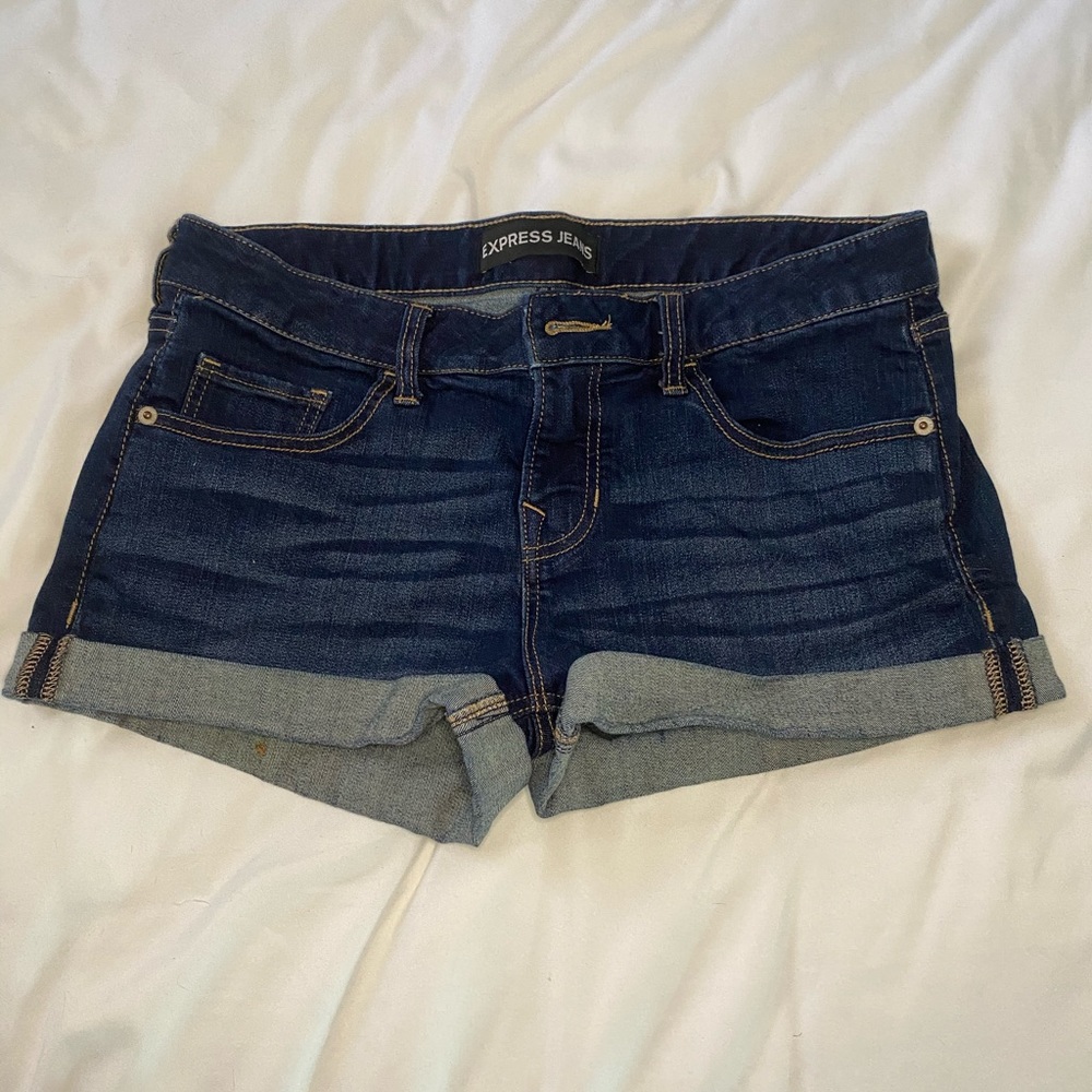 Express Dark Wash cuffed Jean Shorts ☀️